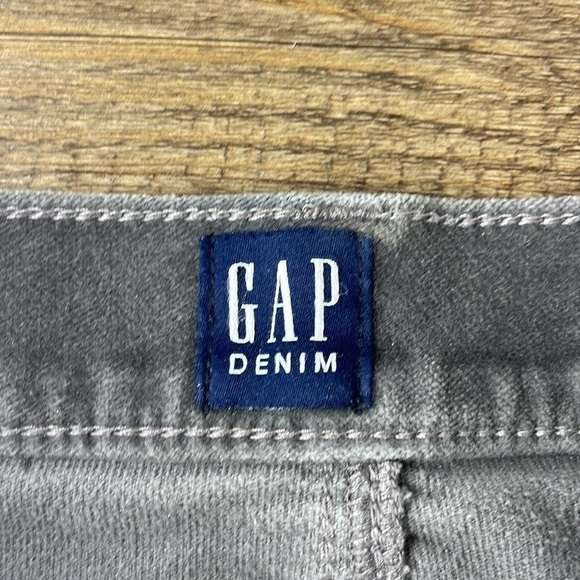 GAP Women’s High Rise Grey Velvet True Skinny Pants, size 26 - Picture 2 of 10